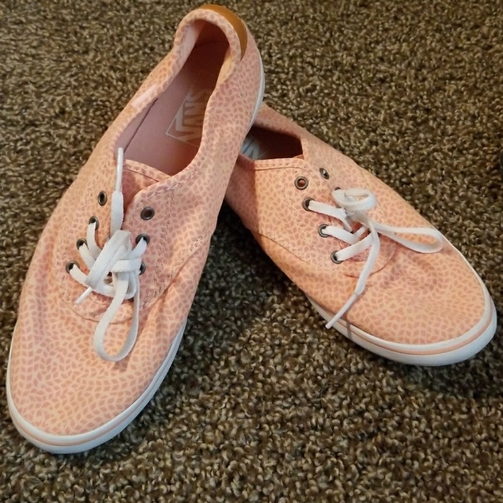 Vans tennis shoes